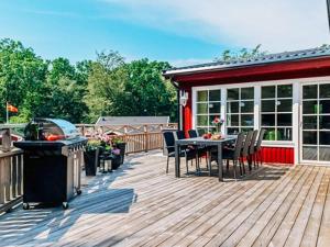 5 star holiday home in HÖÖR-By Traum