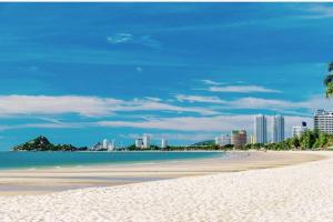 Happy Life at LacasitaD-HuaHin