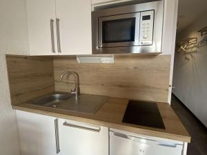 Studio pour 4 à lAlpe dHuez, animaux admis - FR-1-405-356