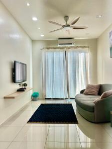Newly Renovated Modern&Spacious 17pax Semi-D