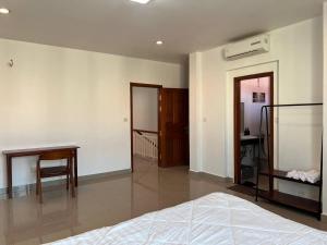 D32 Homestay