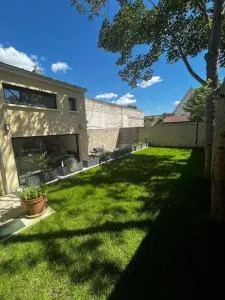 Le Pavillon Bleu - 沙图