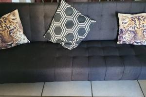 Fully equipped self-catering 6 sleeper unit