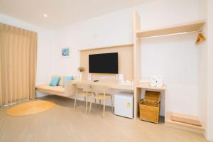 Longlay Resort Rayong ล่องเล รีสอร์ท ระยอง