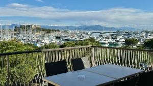 Penthouse vue mer avec Rooftop,Jacuzzi,et parking privé