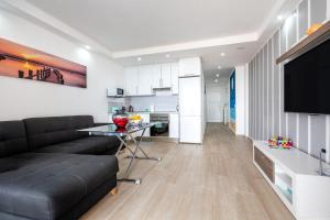 Ocean View Apartment with large terrace and Netflix smart TV Costa Adeje