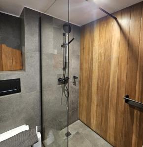 An elegant apartment at the foot of the Acropolis