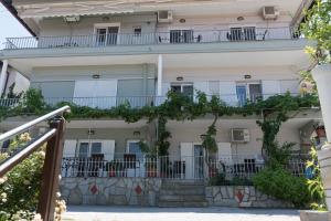 Anastasia Grigoriadis Rooms