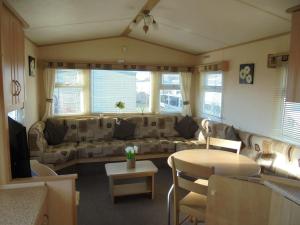 Highfield Arizona Highfield AND Haven Skegness 8 Berth With Decking