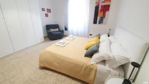 White Central Apartment - Bari Centro