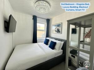 COASTAL RETREAT Town Centre Entire Property, Very Close to Sea & Restaurants, 2 King Size Beds