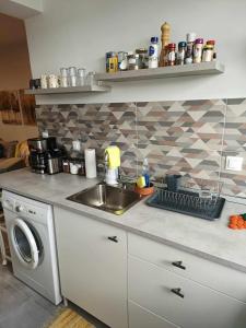 Polys Apartment and Paraskevi studio with view