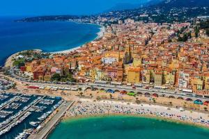Appartements Beau 2 pieces,Terrasse, Parking Menton Centre : Appartement 1 Chambre