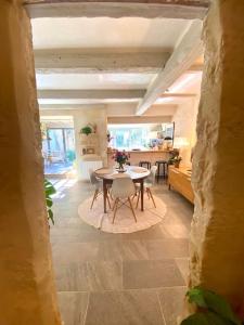 Maisons de vacances Maison de Ville au centre historique d’Uzes : photos des chambres