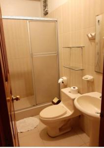 201 RV APARTMENTS IQUITOS-APARTAMENTO SEGUNDO PISO CON BALCON A PISCINA