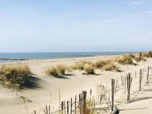 Studio climatisé, piscine et parking à 650M de la plage - FR-1-307-88
