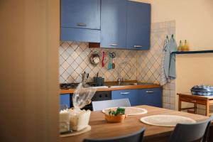 TWO-ROOM Apt. under the Aqueducts ARCH in Pigneto