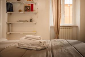 TWO-ROOM Apt. under the Aqueducts ARCH in Pigneto