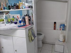 Sejours chez l'habitant Chambre dans maison pres du stade de France et piscine olympique : photos des chambres