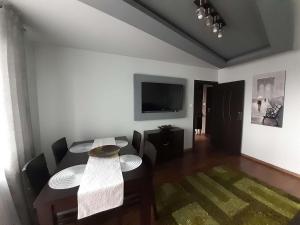 A beautiful, modern, air-conditioned and furnished 3-room apartment