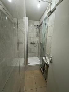Four Bedroom House Near Tottenham Spurs Stadium