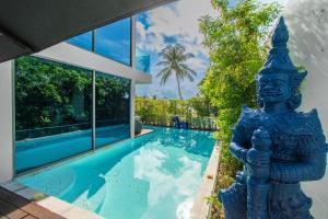 【Beach Front】海景沙滩别墅，私人泳池，免费早餐，女佣每日清洁，生活方便交通便利