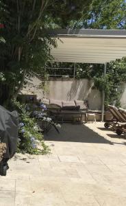 Maisons de vacances Charming Village House with Swimming Pool : photos des chambres