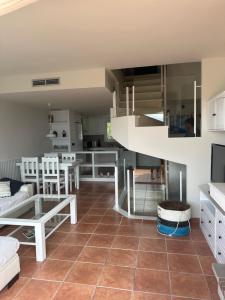 Villa Alex Altafulla Hermosa casa con espectaculares vistas al mar y a tocar de una idílica calita