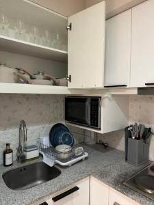 Stylish 2br with View at BGC Uptown Parksuites 29a