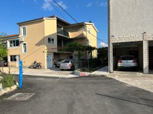Seven Pearl Residence