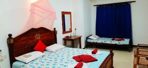 Dream Palace Family Guest House Mirissa , Beach 50m