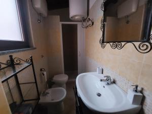 Fronte porto apartment img6