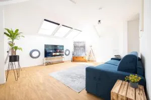Ko-Living - Captain's Suite - Altstadt - mit Küche, Smart TV & Balkon - 6P - Nietleben
