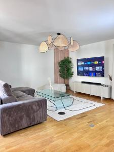 Appartements Grand Appartement ultra moderne Plein Centre, plage a pieds, avec parking : photos des chambres