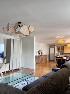 Appartements Grand Appartement ultra moderne Plein Centre, plage a pieds, avec parking : photos des chambres