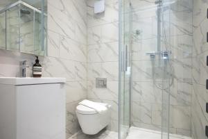 Modern 2 Bed Apartment in Prime Camden Sleeps 6