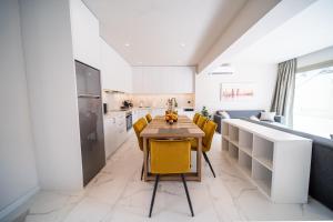 Imperial House - Hersonissos Center - Sleeps 8