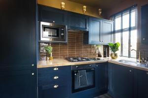 Lux Versace 1 Bed, Hot Tub, Pool Table, Sky Tv