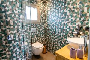 Luxury House - Hersonissos Center - Sleeps 8