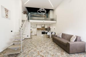 House Aury