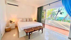 Blue Island Punta Rucia