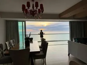 Departamento de Lujo Vista al mar Piso 15 - El Habal