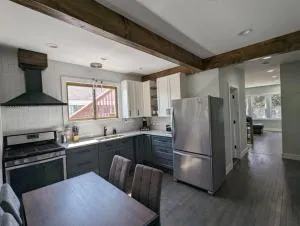 Elegant Property Near Midway 3BDR 1 Bath - 西塞罗