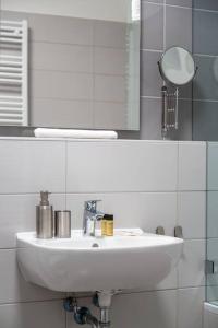 Pastel Serenity Retreat close to downtown - 903