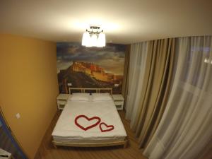 Budget Double Room with Shared Bathroom room in Boutiqe Hostel Vokrug Sveta