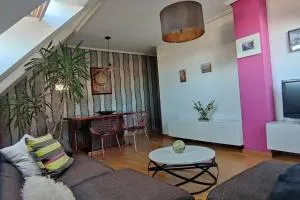 Ático Mirador del Naranco, Parking Gratuito, WiFi, Zona Residencial - Llanera