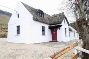 Ghleann Éada Cottage - Manorhamilton