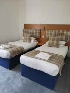 Budget Twin Room room in Loch Long Hotel
