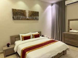 شقة فاخرة غرفتين وصالة ارضية و مدخل مستقل النرجس 11