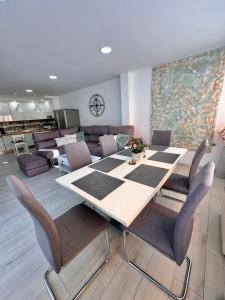 El Mar House & Private Heated Pool